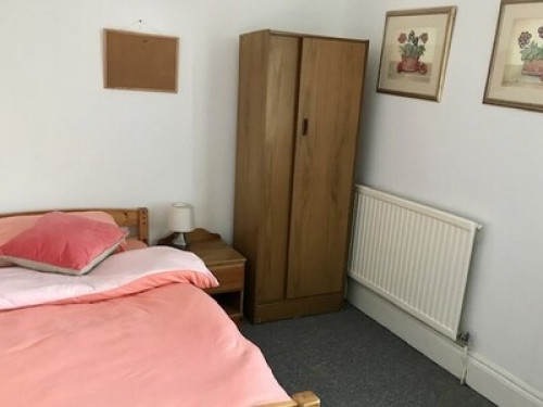 laid-back-couple-in-bristol-bristol-164546930520240815021153AM