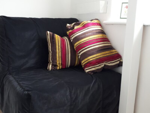 friendly-family-in-bristol-bristol-143177180820240815021430AM