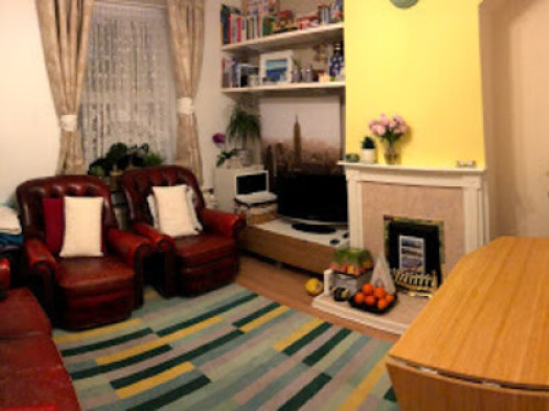 Cosy rooms 13 mins to London Bridge