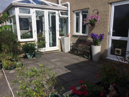 airy-and-bright-house-bristol-44125273120240815021819AM