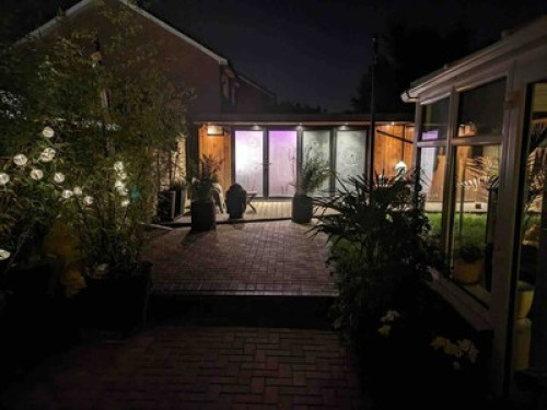 B&B beside IKEA Reading - Gallery - 17
