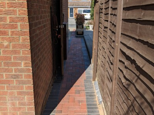 B&B beside IKEA Reading