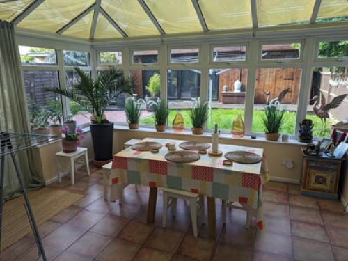 B&B beside IKEA Reading