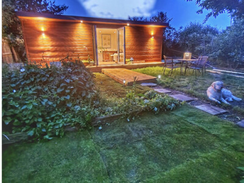 The Apple & Plum Cottage