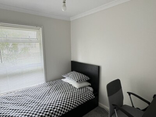 Single bedroom in Reading Berkshire