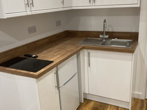 newly-furbished-double-with-onsuite-bristol-122525303420240815024042AM