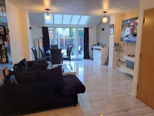 Vibrant room - Gallery - 7