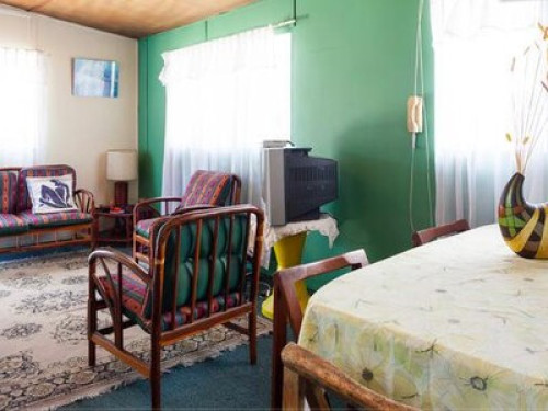 Independent 3rd floor suite in house
