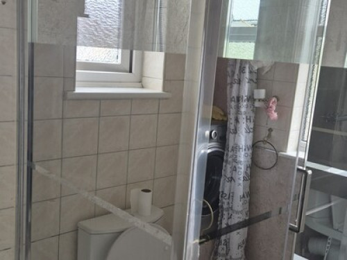 Live in a 5 bedroom house beautiful  - Gallery -  5