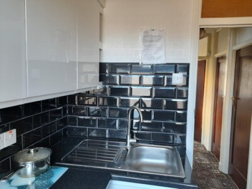 Live in a 5 bedroom house beautiful - Gallery - 24