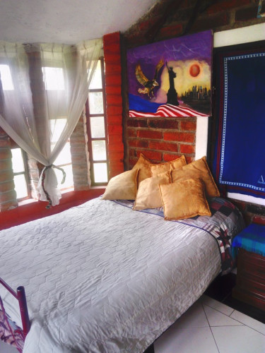 HOMESTAY - The Tree House