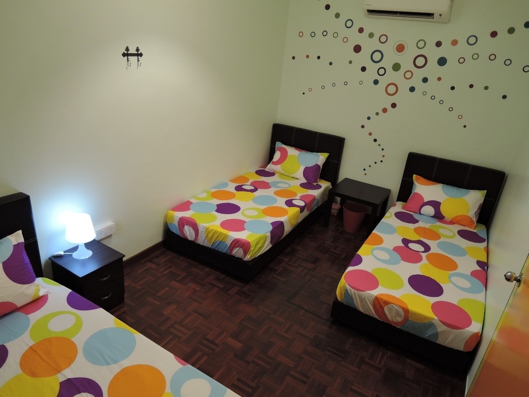  Triple Bedroom(Single Bed)  -  Welcome to The P!LLOHouzzze.  - Gallery -  1