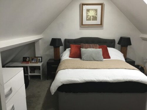 Double bed in Lovely, Stylish Home - Gallery - 5