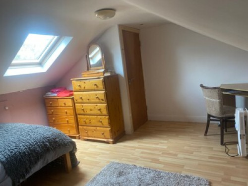 Double room in comfortable house  *
