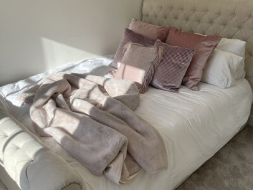 Luxury Double Room in Essex  - Gallery -  5