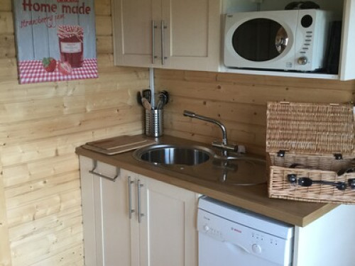 The Retreat log cabin