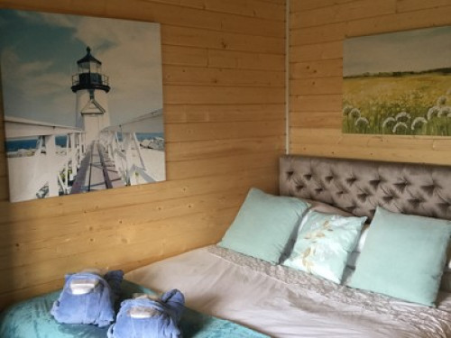 The Retreat log cabin