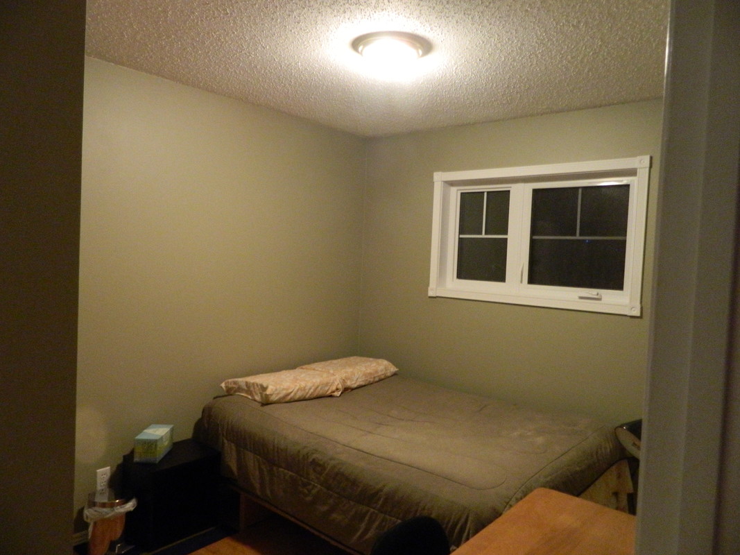  Main Floor(Full Room)  -  Friendly atmosphere in Saskatoon  - Gallery -  1