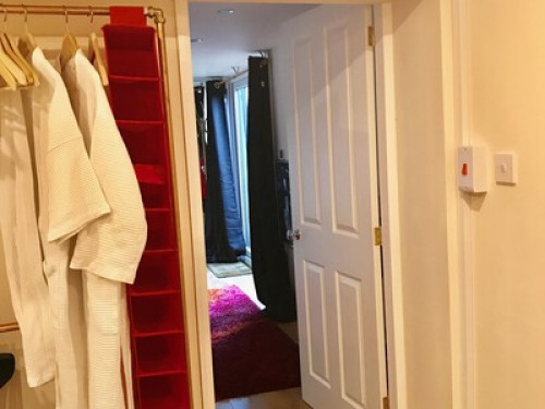 Self contained garden studio