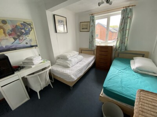 Clean home 3 Singles in Cambridge - Gallery - 6
