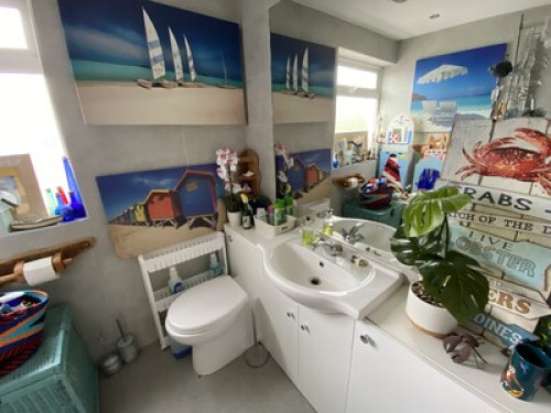 Clean home 3 Singles in Cambridge