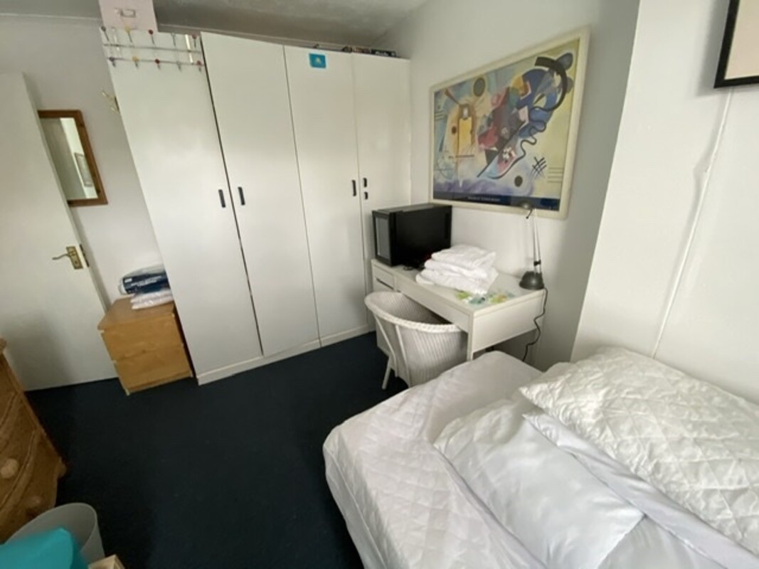 Room 2(Full Room) - Clean home 3 Singles in Cambridge - Gallery - 1