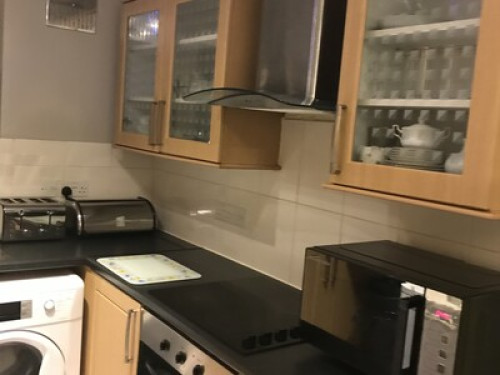 Large room to let long & short term