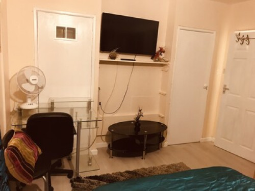 Large room to let long & short term - Gallery - 7