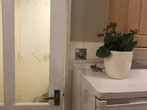 Large room to let long & short term