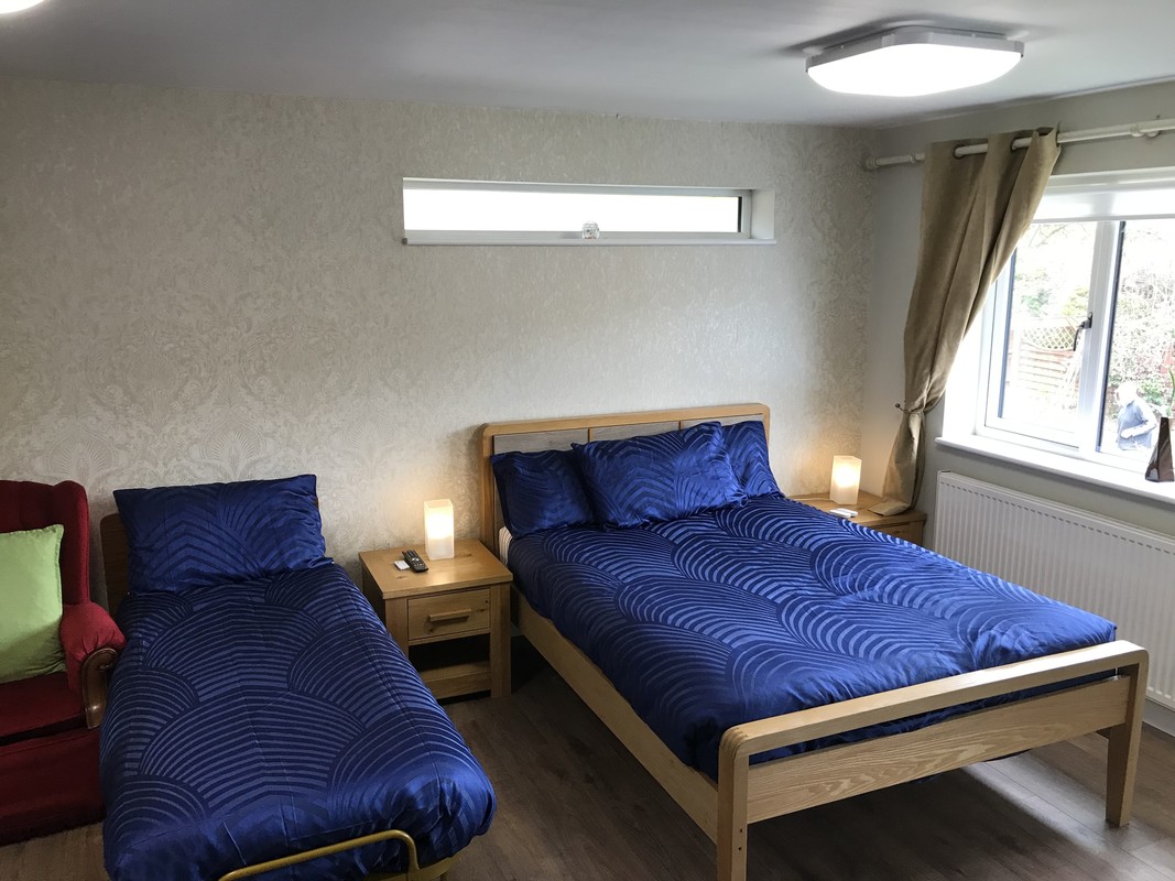 Double Comfort Room - Ensuite - First Floor(Single Bed) - Double Room in Northampton - Gallery - 1