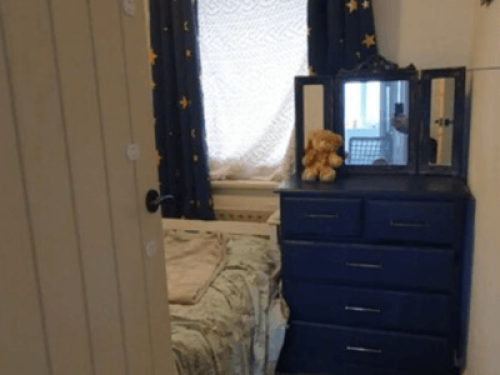 Single room in family home