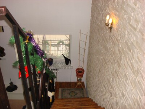 accommodation in a room in the house