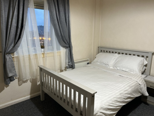 Your Room in the center of Wolverha - Gallery - 9