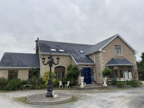 family Home  loves horses Boskill  - Gallery - 9