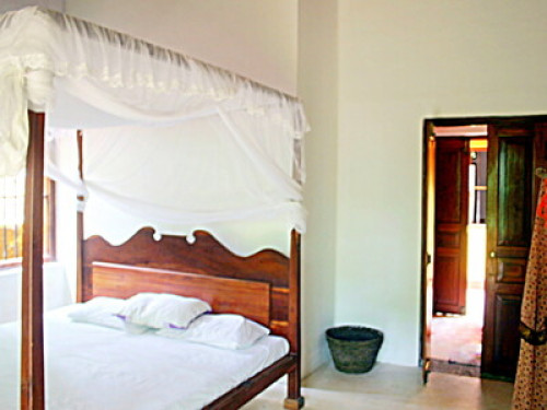 Colonial house near the beaches