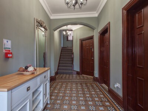 traditional-executive-private-room-nottingham-52438556320240815034533AM
