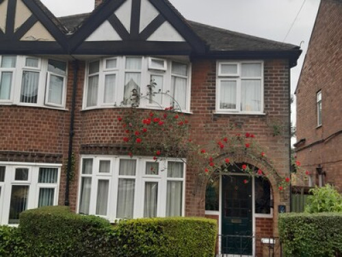 large-back-bedroom-nottingham-127702823620240815034814AM