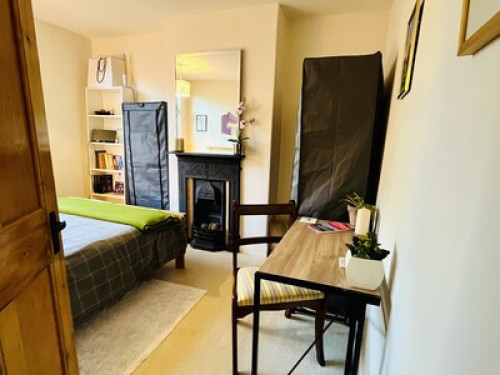Spacious Stay- Chester City Centre