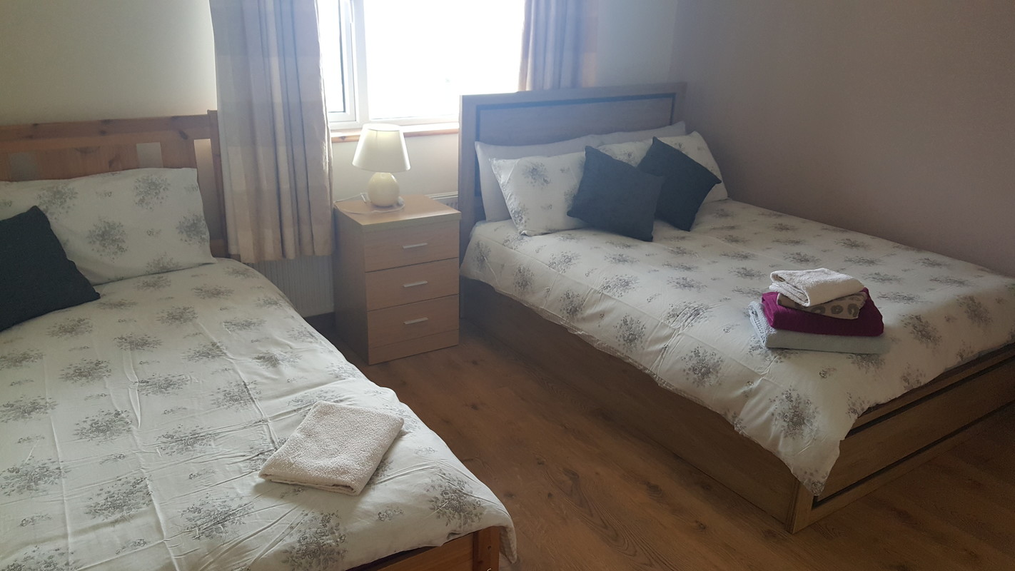  Room 1(Single Bed)  -  Aran views  - Gallery -  1