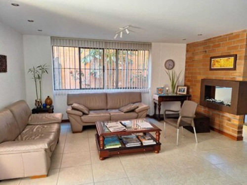 Habitación en espectacular casa.