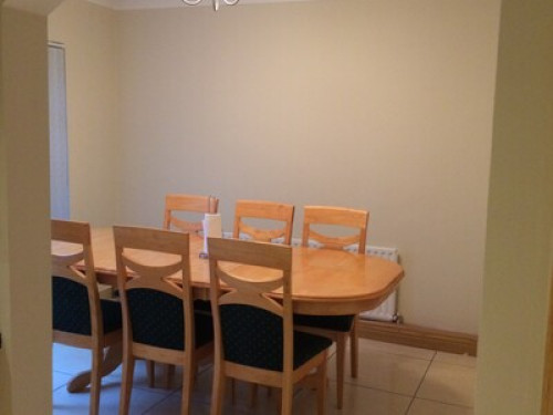 Spacious twin room 