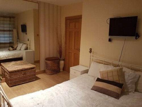 Beautiful large double bedroom