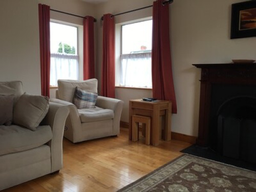 Close to DCU, city and airport