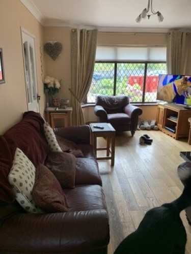 Single Room to Rent in Family Home