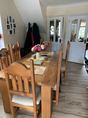 Single Room to Rent in Family Home