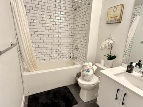 New and quiet room basement suite - Gallery - 20