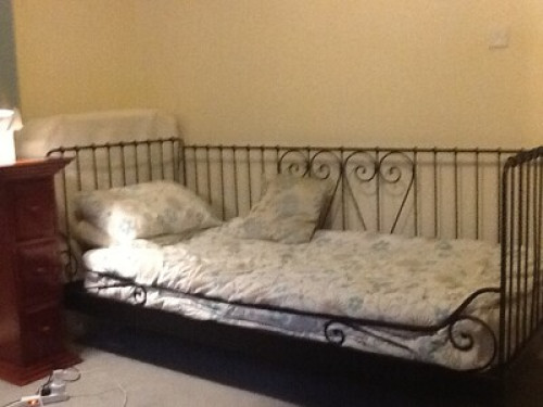 room-in-sunny-apartment-near-beach-liverpool-108626720320240815042050AM