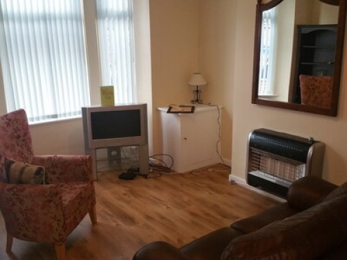 homestay-with-friendly-grandma-manchester-11940583820240815042627AM
