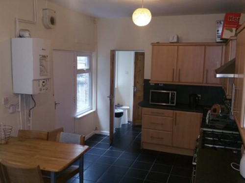 homestay-with-friendly-grandma-manchester-67459607020240815042628AM