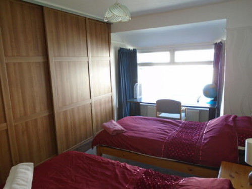 tea-in-liverpool-quiet-en-suite-liverpool-183770888720240815042645AM